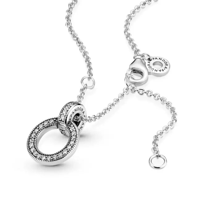 PANDORA สร้อยคอ LOGO INTERLOCKING CIRCLES STERLING SILVER PENDANT WITH CLEAR CUBIC ZIRCONIA สีเงิน